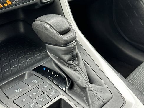 Used 2024 Toyota RAV4 LE image 21