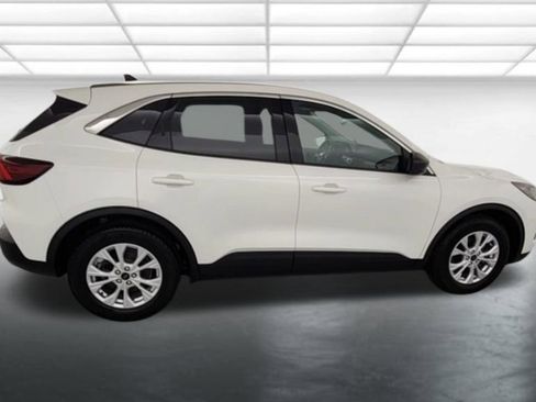 Used 2023 Ford Escape Active FWD image 8