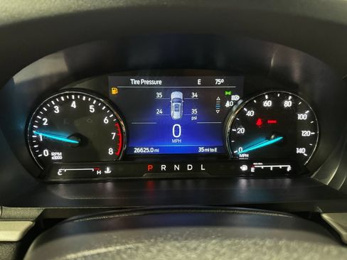 Used 2023 Ford Explorer XLT w/ Class IV Trailer Tow Package AWD/4WD image 8
