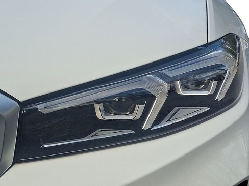 Certified 2025 BMW 330i xDrive Sedan w/ Premium Package image 10