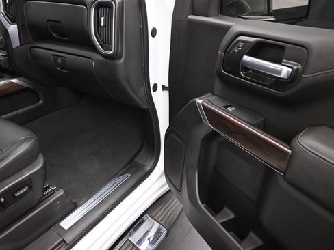 Used 2020 GMC Sierra 1500 SLT image 21