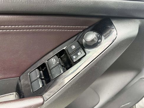 Used 2017 MAZDA MAZDA3 Grand Touring FWD image 12