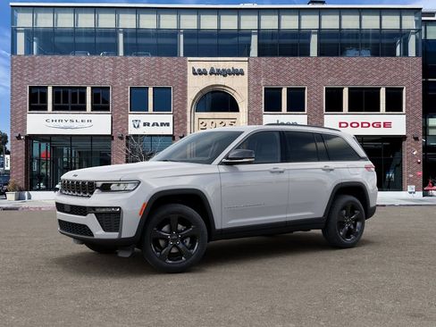 New 2026 Jeep Grand Cherokee Limited w/ Limited Altitude Package AWD/4WD image 2