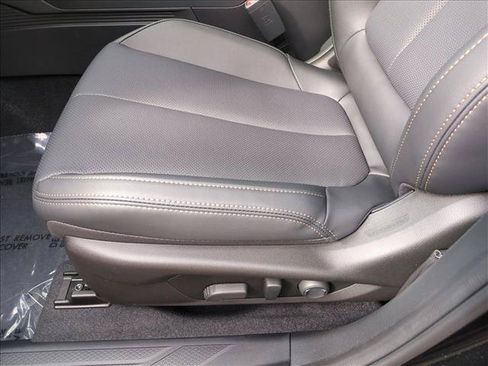 New 2026 Subaru Outback Limited AWD/4WD image 4