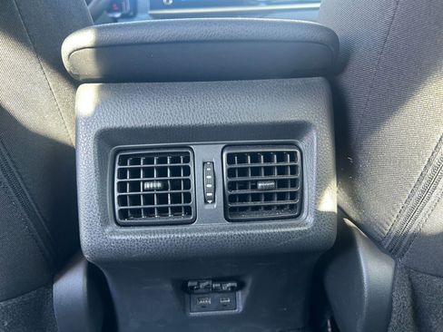 Used 2025 Toyota Camry LE image 23