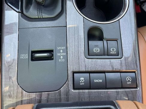 Used 2021 Toyota Highlander Platinum FWD image 39