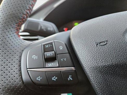 New 2025 Ford Escape ST-Line w/ Equipment Group 301A image 16