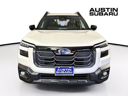 Used 2026 Subaru Outback Touring AWD/4WD image 3