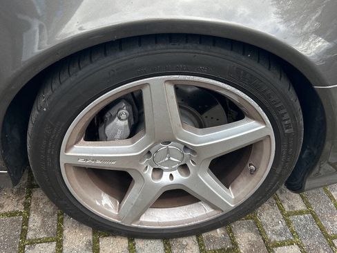 Used 2009 Mercedes-Benz E 350 Sedan image 32