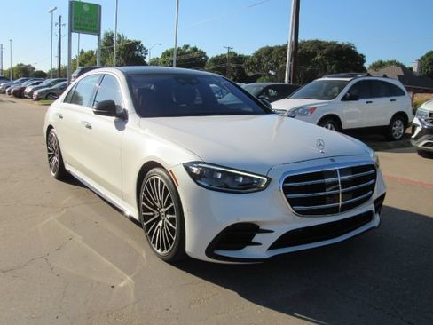 Used 2022 Mercedes-Benz S 580 4MATIC Sedan image 4