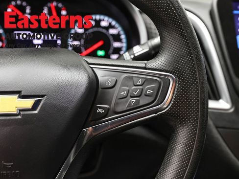 Used 2023 Chevrolet Malibu LT image 16