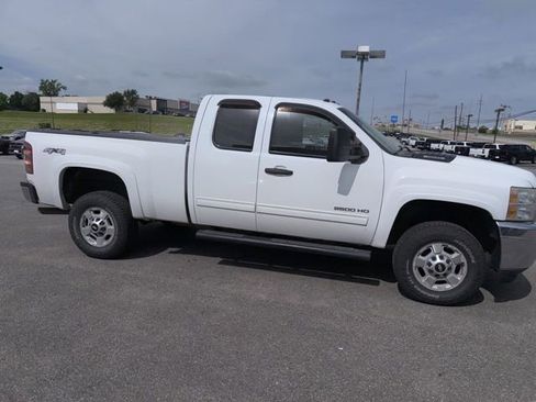 Used 2013 Chevrolet Silverado 2500 LT w/ Convenience Package AWD/4WD image 10