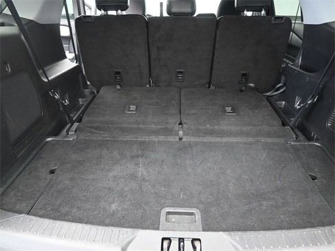 Used 2023 Ford Explorer Limited image 33