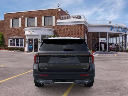 Used 2026 Ford Explorer Active w/ Active Comfort Package AWD/4WD image 5