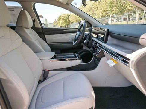 New 2025 Hyundai Tucson SEL image 18