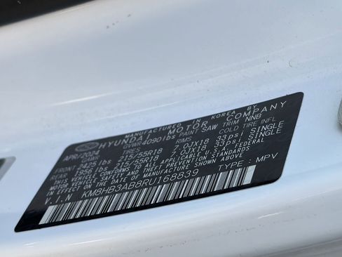 Used 2024 Hyundai Kona SEL FWD image 13