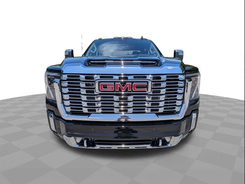 New 2026 GMC Sierra 3500 Denali image 9