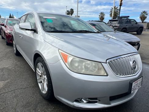 Used 2011 Buick LaCrosse CXL image 3