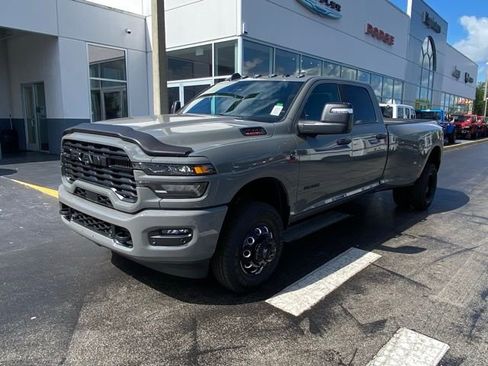 New 2026 RAM 3500 Big Horn AWD/4WD image 4