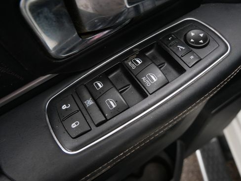 Used 2016 RAM 3500 Laramie Longhorn AWD/4WD image 23