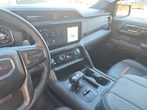 Used 2024 GMC Sierra 1500 AT4 w/ Technology Package image 24