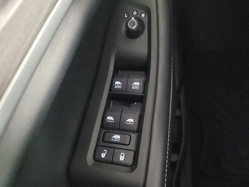 Used 2022 Jeep Grand Cherokee Limited 4xe image 27