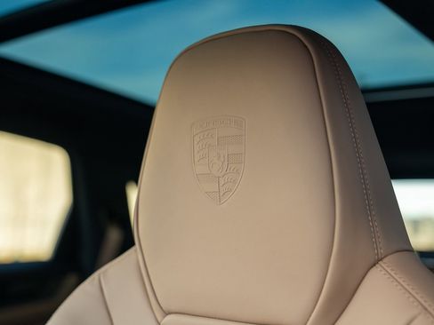 New 2026 Porsche Cayenne GTS AWD/4WD image 13