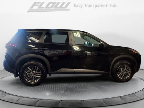 Used 2023 Nissan Rogue S AWD/4WD image 10