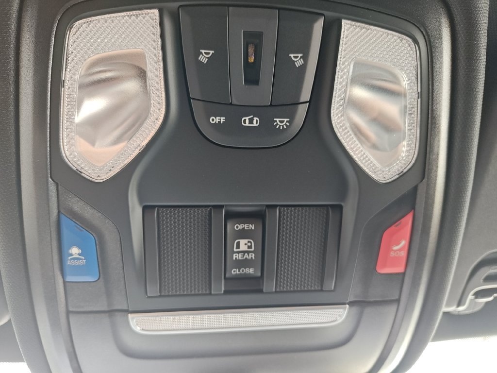 Used 2026 RAM 1500 Express AWD/4WD image 21