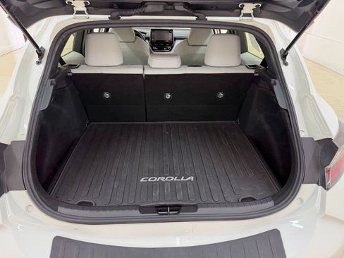 Used 2022 Toyota Corolla XSE FWD image 3