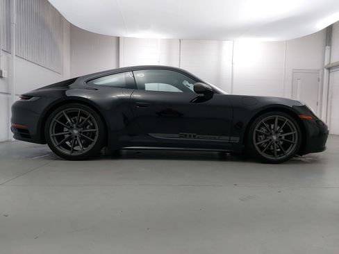 Used 2024 Porsche 911 Carrera T image 8