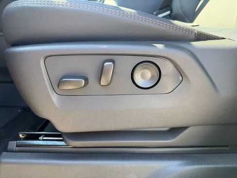 New 2026 GMC Sierra 2500 AT4 image 17