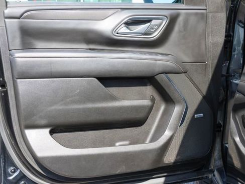 Used 2024 GMC Yukon AT4 w/ LPO, Floor Liner Package AWD/4WD image 9