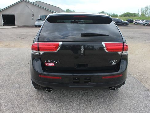 Used 2013 Lincoln MKX AWD image 6