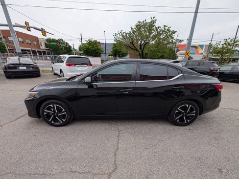 Used 2024 Nissan Sentra SV FWD image 9