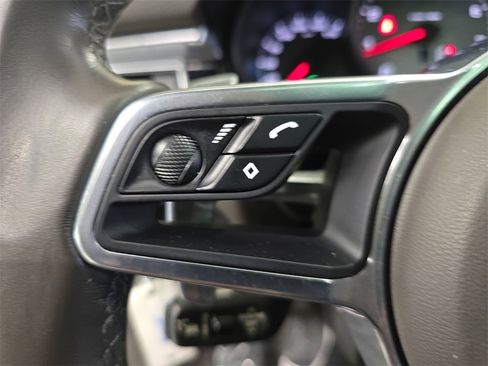 Used 2018 Porsche Macan S image 20