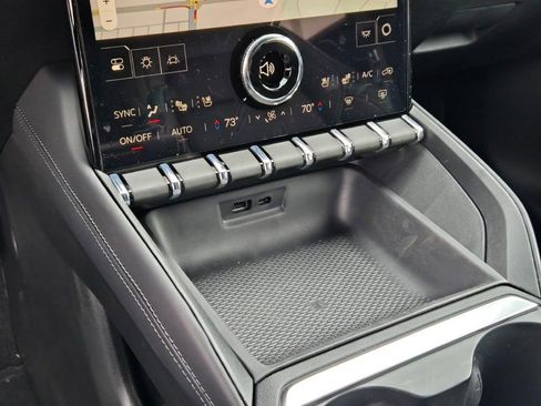 New 2026 GMC Terrain Elevation w/ Elevation Premium Package FWD image 37