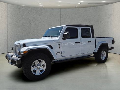 Used 2022 Jeep Gladiator Sport AWD/4WD image 10