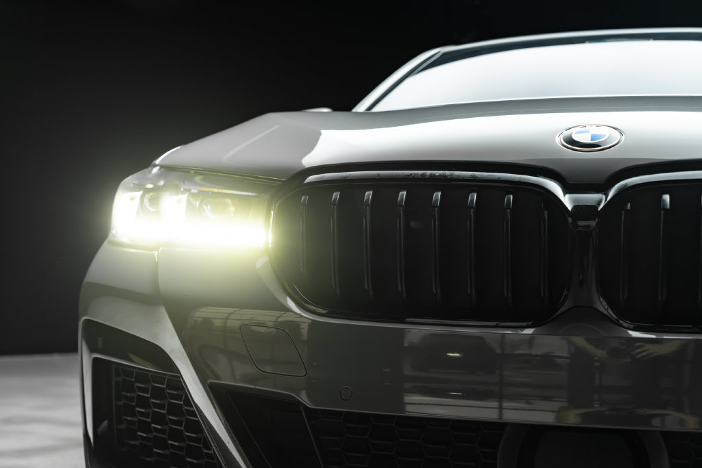 Used 2022 BMW 540i w/ M Sport Package RWD image 6
