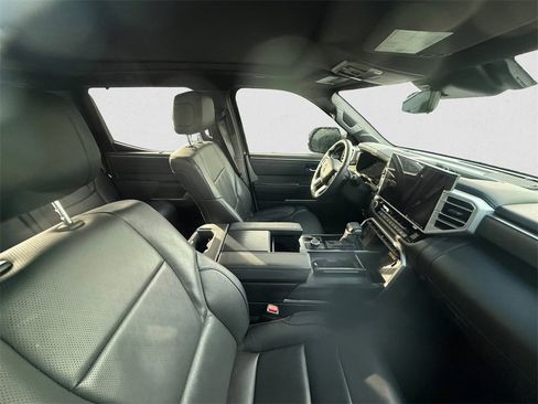 Used 2023 Toyota Tundra Platinum image 10