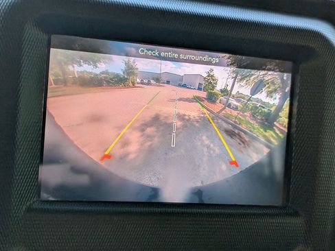 Used 2022 Jeep Wrangler Unlimited Sport image 29