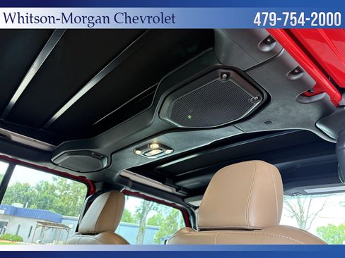 Used 2022 Jeep Wrangler Unlimited Sahara AWD/4WD image 36