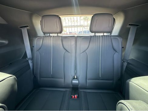 New 2026 Cadillac Vistiq Luxury w/ LPO, Floor Liner Package AWD/4WD image 16
