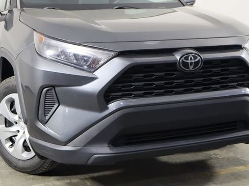 Used 2020 Toyota RAV4 LE FWD image 44