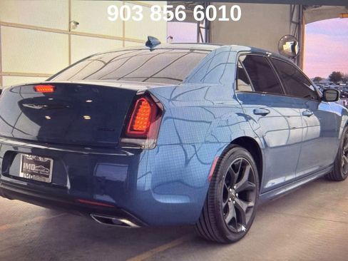 Used 2022 Chrysler 300 Touring L w/ Safetytec Plus Group image 5