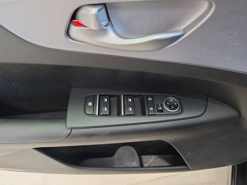 Certified 2024 Kia Forte LXS FWD image 17