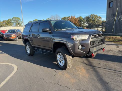 Used 2021 Toyota 4Runner SR5 image 1
