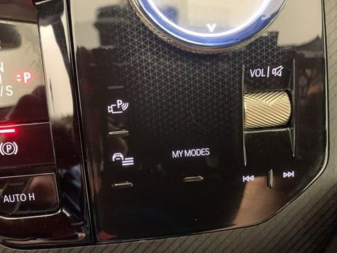 Used 2025 BMW X3 xDrive30i w/ Convenience Package image 27