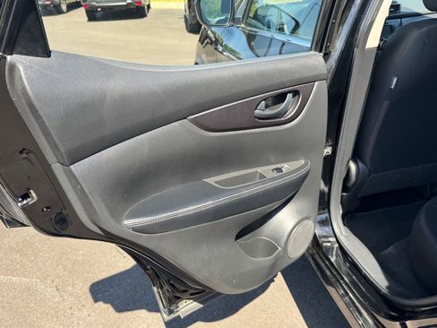 Used 2020 Nissan Rogue Sport S FWD image 16