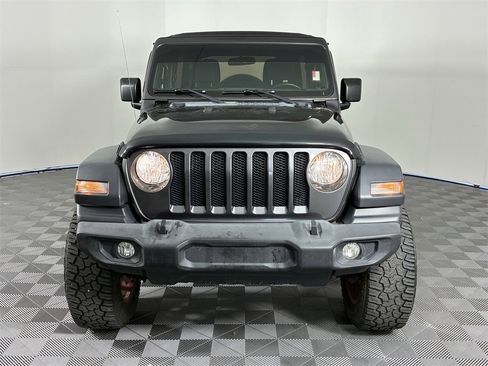 Used 2018 Jeep Wrangler Unlimited Sport S image 12